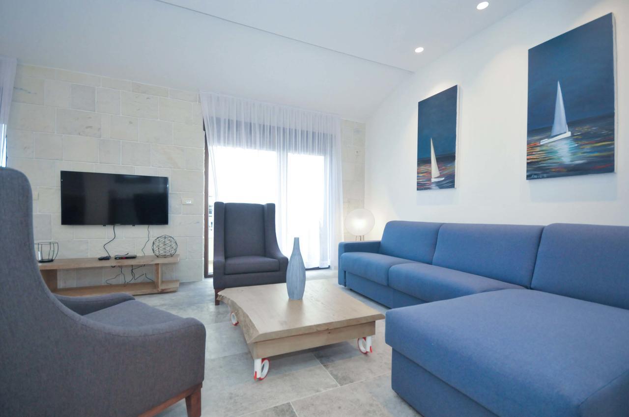 Corso Levante Luxury Suites Petrovac Exterior photo