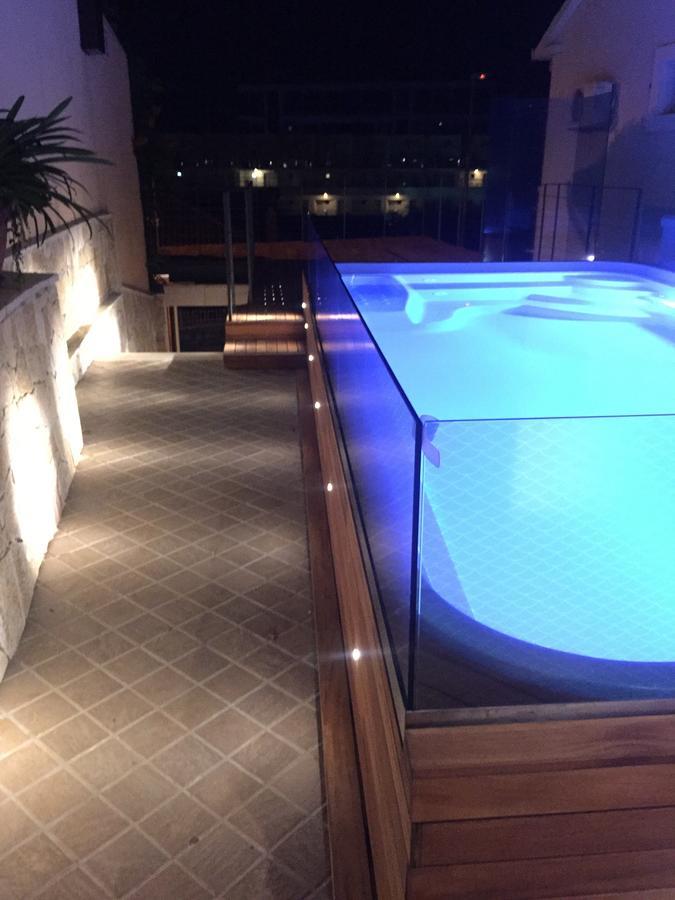 Corso Levante Luxury Suites Petrovac Exterior photo