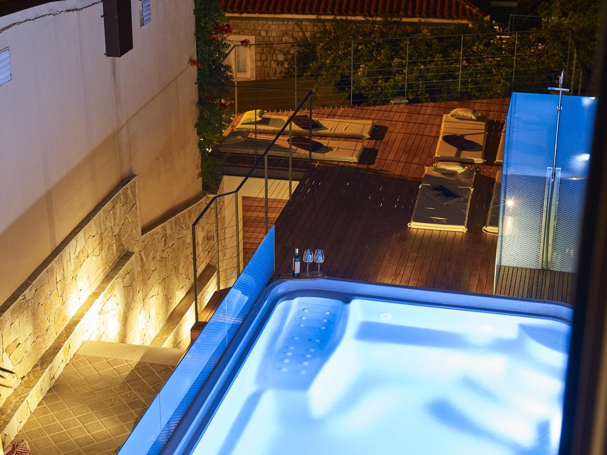 Corso Levante Luxury Suites Petrovac Exterior photo